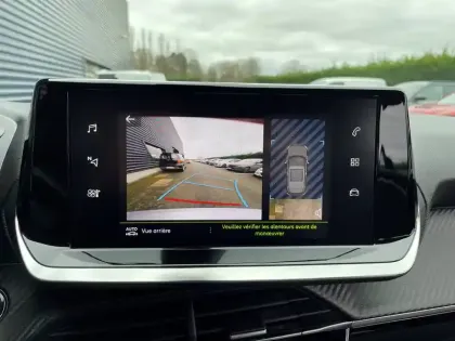 Photo 55 Peugeot 2008  PureTech 130 S&S EAT8