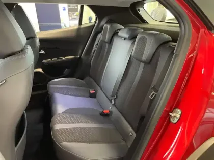 Photo 29 Peugeot 2008  PureTech 130 S&S EAT8