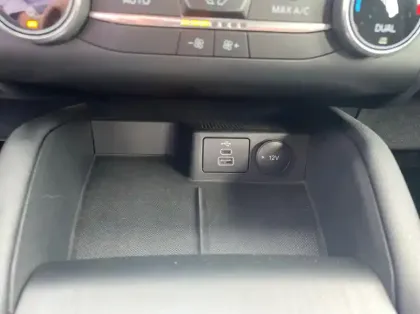 Photo 15 Ford Kuga 2.5 Duratec 190ch FHEV E85 ST-Line BVA