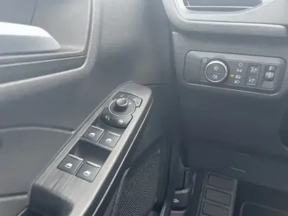 Photo 5 Ford Kuga 2.5 Duratec 190ch FHEV E85 ST-Line BVA