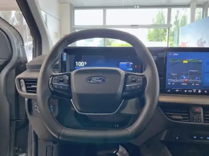 Photo 6 Ford Transit Courier Fourgonnette Electrique 100 kW 136ch Trend