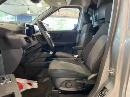 Photo 8 Ford Transit Courier Fourgonnette Electrique 100 kW 136ch Trend