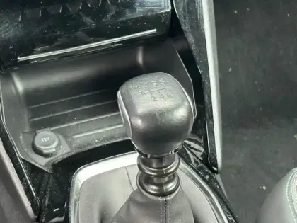 Photo 11 Peugeot 2008  1.2 PureTech 100ch S&S Allure