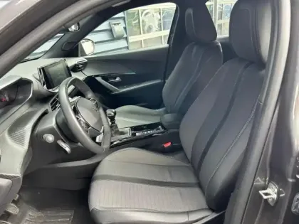 Photo 6 Peugeot 2008  1.2 PureTech 100ch S&S Allure