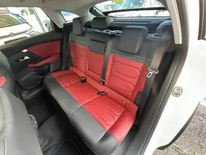 Photo 14 Citroën C4  Moteur électrique 136ch (100 kW) Shine Pack Automatique