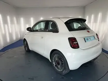 Photo 33 Fiat 500  e 95 ch