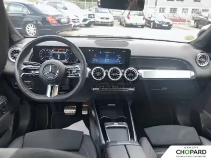 Photo 11 Mercedes GLB  200 d 8G-DCT