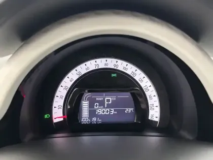 Photo 62 Renault Twingo  III E-Tech