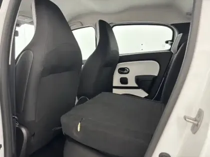 Photo 56 Renault Twingo  III E-Tech