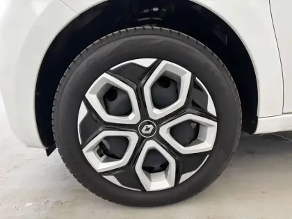 Photo 65 Renault Twingo  III E-Tech