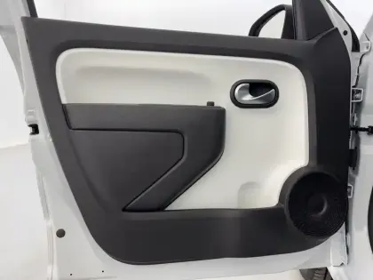 Photo 57 Renault Twingo  III E-Tech