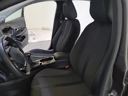 Photo 10 Peugeot 208  PureTech 100 S&S BVM6