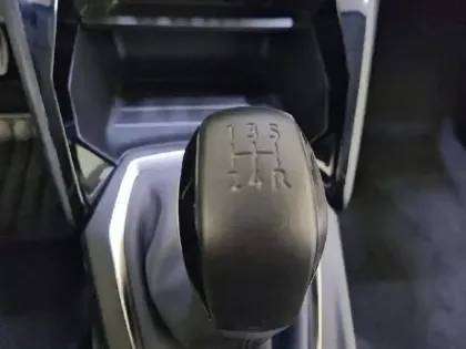 Photo 13 Peugeot 208  PureTech 75 S&S BVM5