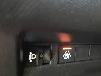 Photo 59 Peugeot 208  PureTech 75 S&S BVM5
