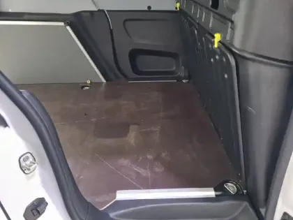 Photo 32 Peugeot Partner Gén. III Ph2 Base 4