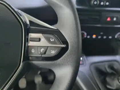 Photo 48 Peugeot Partner Gén. III Ph2 Base 4