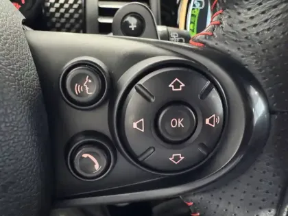 Photo 25 Mini Mini Hatch 3 Portes 231 ch John Cooper Works BVA8