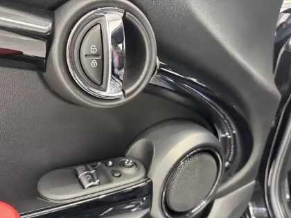 Photo 60 Mini Mini Hatch 3 Portes 231 ch John Cooper Works BVA8