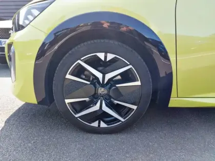 Photo 12 Peugeot 208  Hybrid 100 e-DCS6