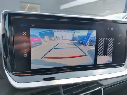 Photo 18 Peugeot 208  Hybrid 100 e-DCS6