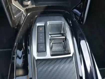 Photo 13 Peugeot 208  Hybrid 100 e-DCS6