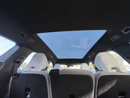 Photo 42 Volvo Ex90  Twin Performance AWD 517 ch 1EDT