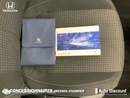 Photo 15 Peugeot 308  SW 1.6 BlueHDi 120ch S&S EAT6 Style