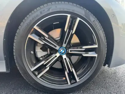 Photo 24 BMW Serie 3 Série 3 320eA 204ch M Sport