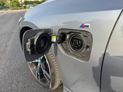 Photo 17 BMW Serie 3 Série 3 320eA 204ch M Sport