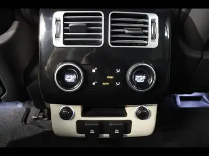 Photo 12 Land rover Range Rover Gén. IV Ph2 Mk X Westminster 5