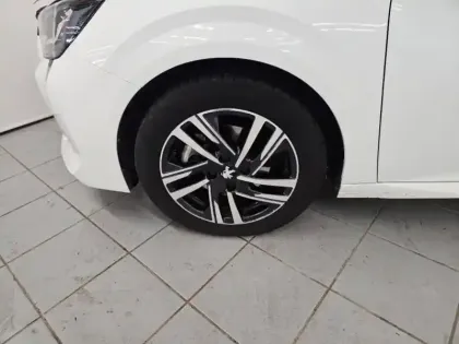 Photo 8 Peugeot 208  1.5 BlueHDi 100ch S&S Allure