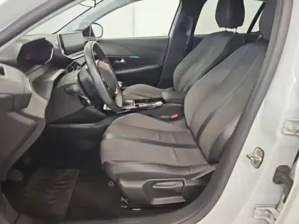 Photo 13 Peugeot 208  1.5 BlueHDi 100ch S&S Allure