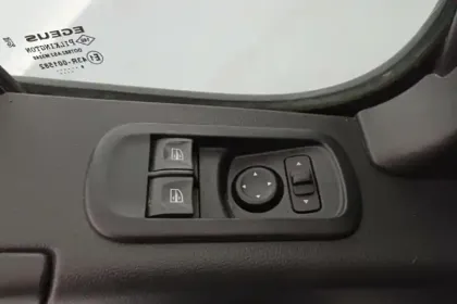 Photo 14 Renault Master FOURGON FGN TRAC F3300 L2H2 DCI 135 SL PRO+