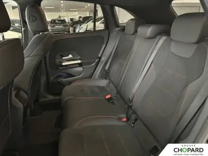 Photo 17 Mercedes GLA  180 d 8G-DCT