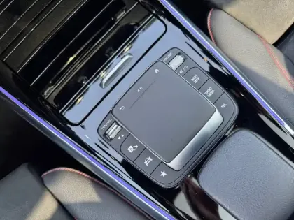 Photo 10 Mercedes Classe B  250 e 8G-DCT