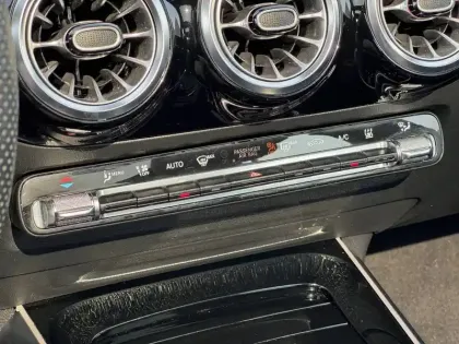 Photo 25 Mercedes Classe B  250 e 8G-DCT