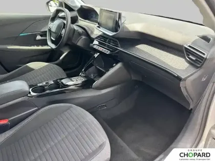 Photo 12 Peugeot 208  Electrique 50 kWh 136ch