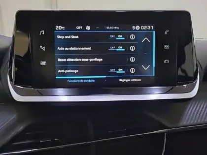 Photo 20 Peugeot 2008  PureTech 100 S&S BVM6