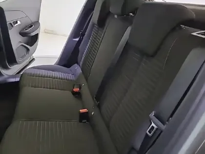 Photo 11 Peugeot 2008  PureTech 100 S&S BVM6