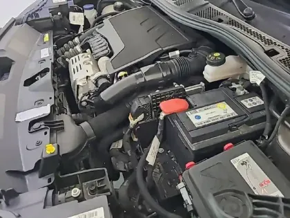 Photo 14 Peugeot 2008  PureTech 100 S&S BVM6