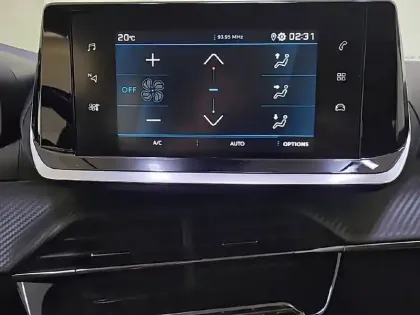 Photo 19 Peugeot 2008  PureTech 100 S&S BVM6