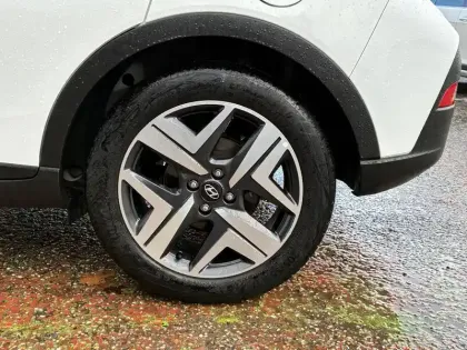 Photo 5 Hyundai Bayon  1.0 T-GDi 100 DCT-7 Hybrid 48V