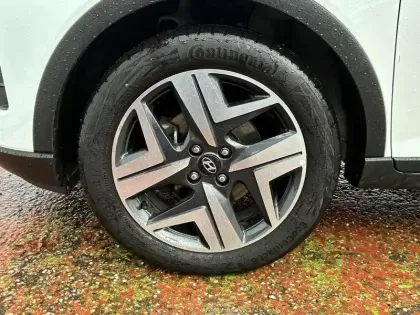 Photo 6 Hyundai Bayon  1.0 T-GDi 100 DCT-7 Hybrid 48V