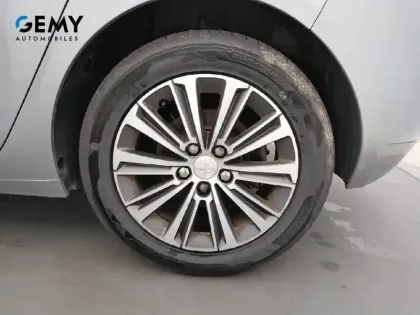 Photo 10 Peugeot 308  PureTech 110ch S&S BVM6