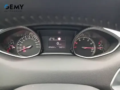 Photo 15 Peugeot 308  PureTech 110ch S&S BVM6