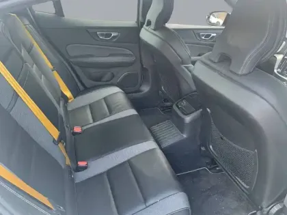 Photo 12 Volvo S60  T8 Twin Engine 318 + 87 ch Geartronic 8