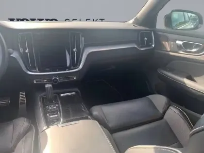 Photo 9 Volvo S60  T8 Twin Engine 318 + 87 ch Geartronic 8