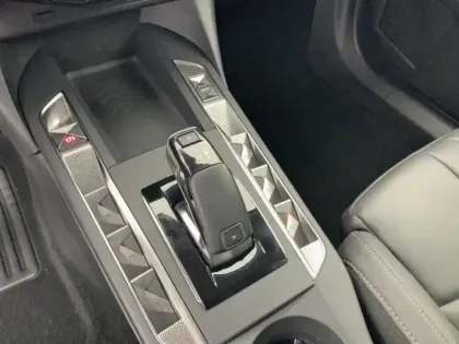 Photo 23 DS DS 3  PureTech 130 EAT8 Opera