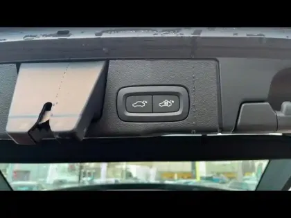 Photo 7 Volvo Xc60  T6 Hybride Rechargeable 253 + 145ch Plus Style Dark Geartronic 8 AWD