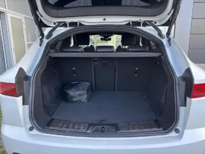 Photo 28 Jaguar E-Pace  P300e PHEV 309ch R-Dynamic SE